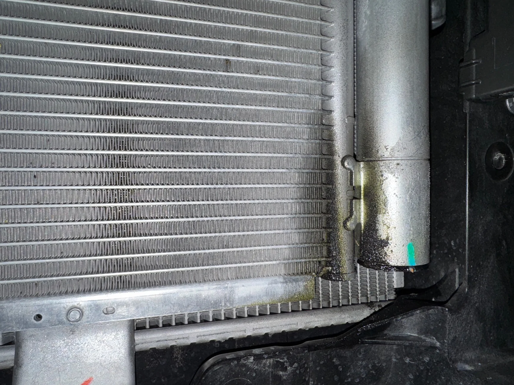 11th Gen Honda Civic Oil on Ac condenser ? IMG_8353