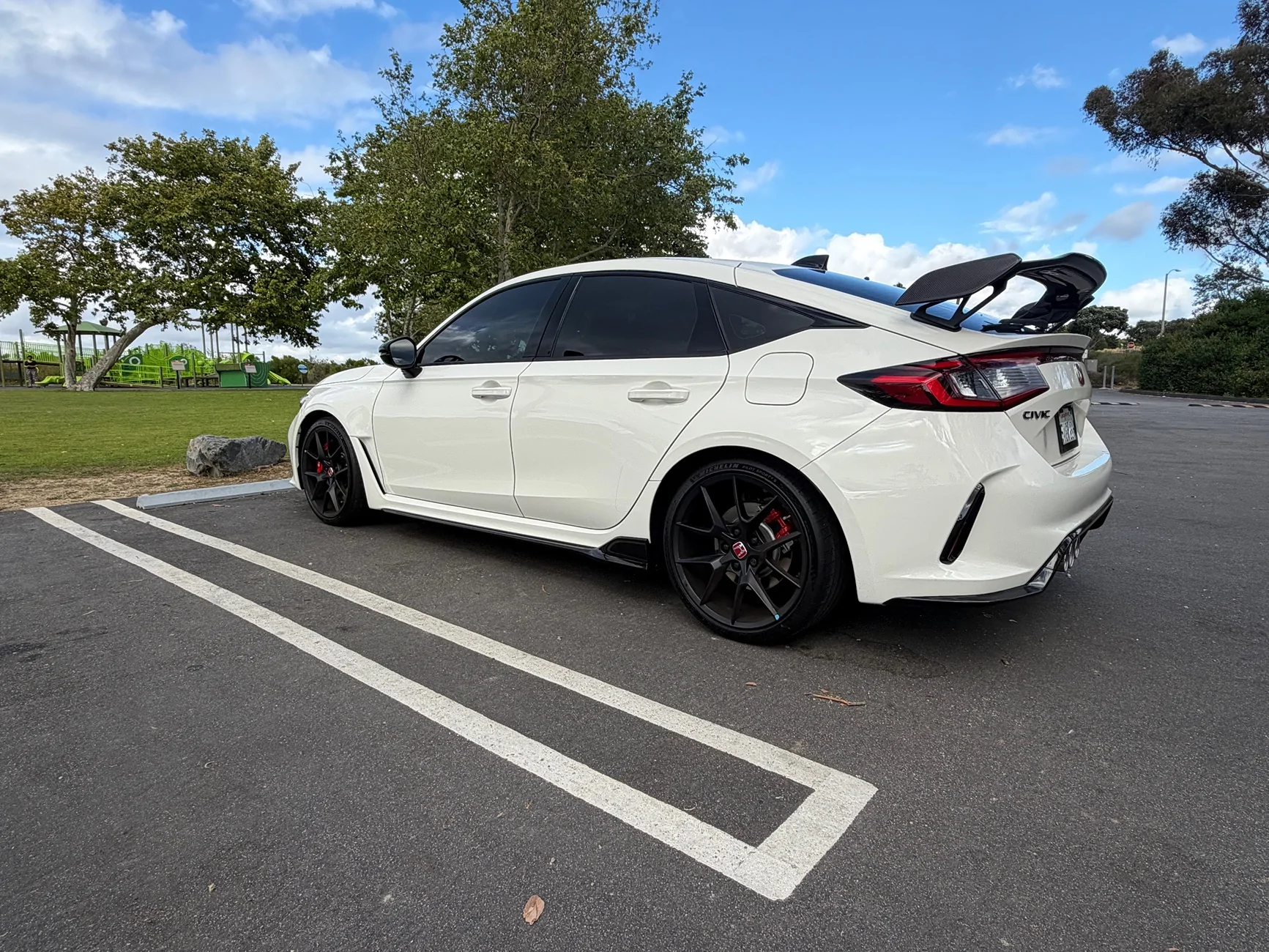 11th Gen Honda Civic Official CHAMPIONSHIP WHITE FL5 Type R Photos Thread IMG_3513