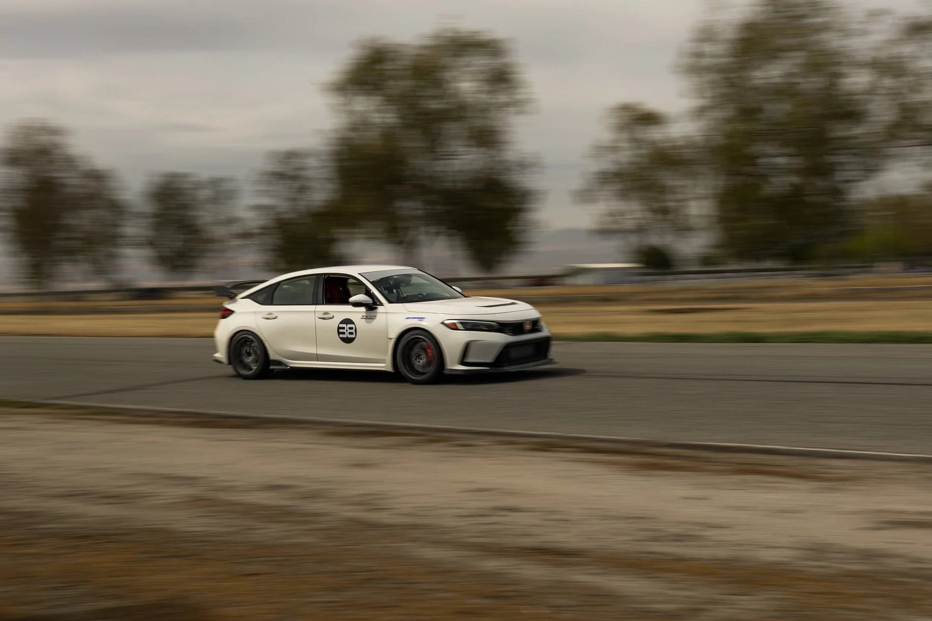 11th Gen Honda Civic Official CHAMPIONSHIP WHITE FL5 Type R Photos Thread BLP_1303