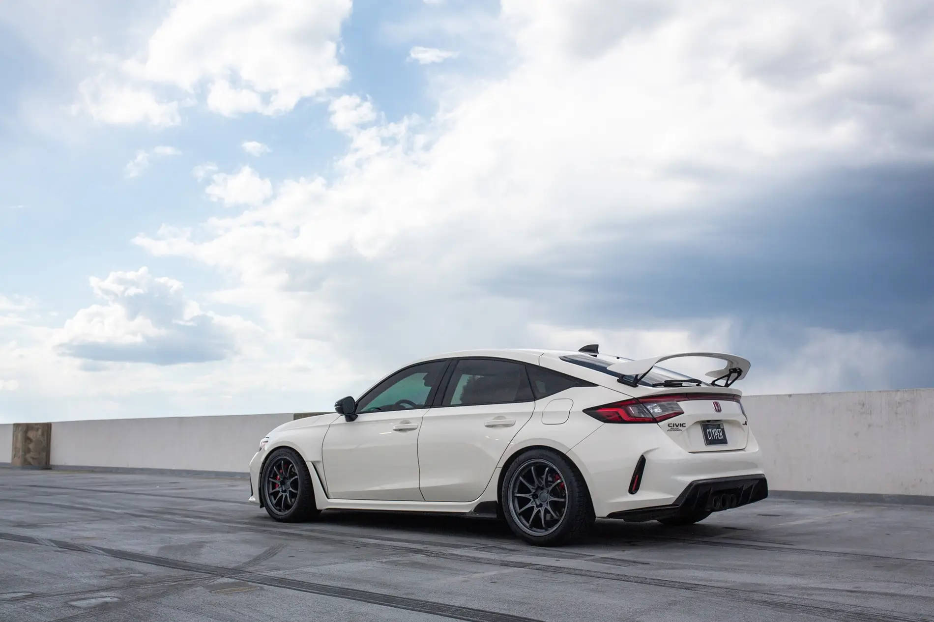11th Gen Honda Civic Official CHAMPIONSHIP WHITE FL5 Type R Photos Thread 1777775005270-lh