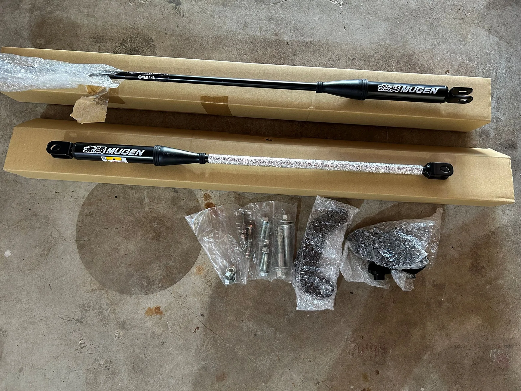 11th Gen Honda Civic BNIB: Mugen Performance Dampers IMG_8116