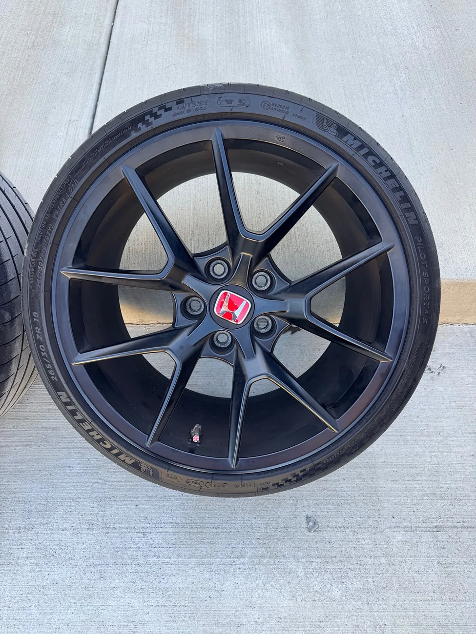 11th Gen Honda Civic So Cal - FL5 OEM Wheels Set - Less than 3000 miles Used - $1400 IMG_9383