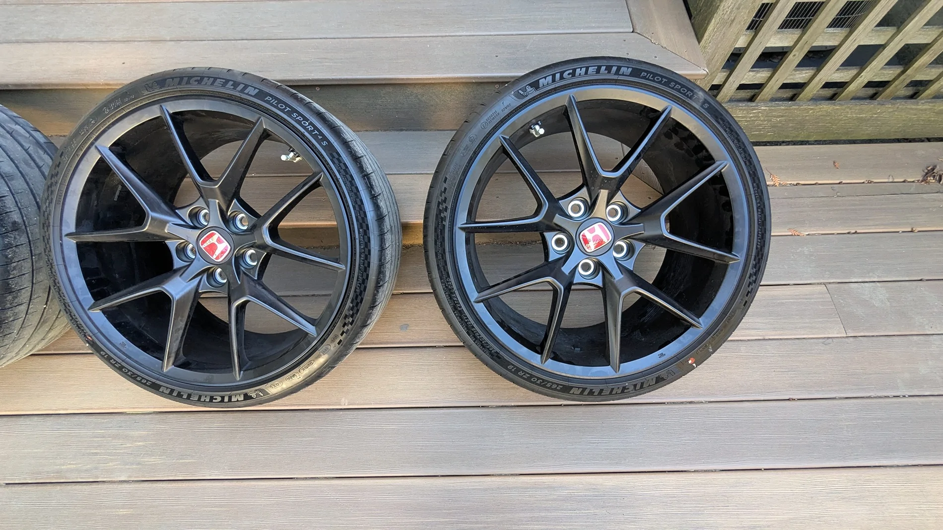 11th Gen Honda Civic 4Sale: 2025 Honda Civic Type R FL5 – Full Original Wheels/Tires/Center Caps/Lugs PXL_20260301_184912055