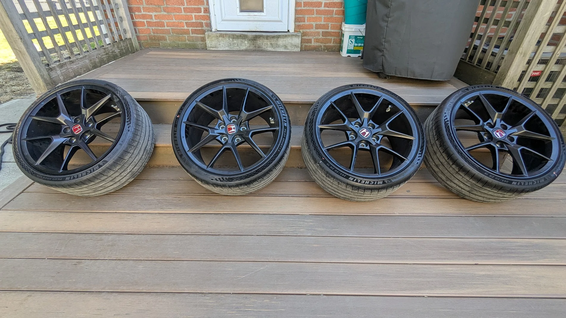 11th Gen Honda Civic 4Sale: 2025 Honda Civic Type R FL5 – Full Original Wheels/Tires/Center Caps/Lugs PXL_20260301_184907122