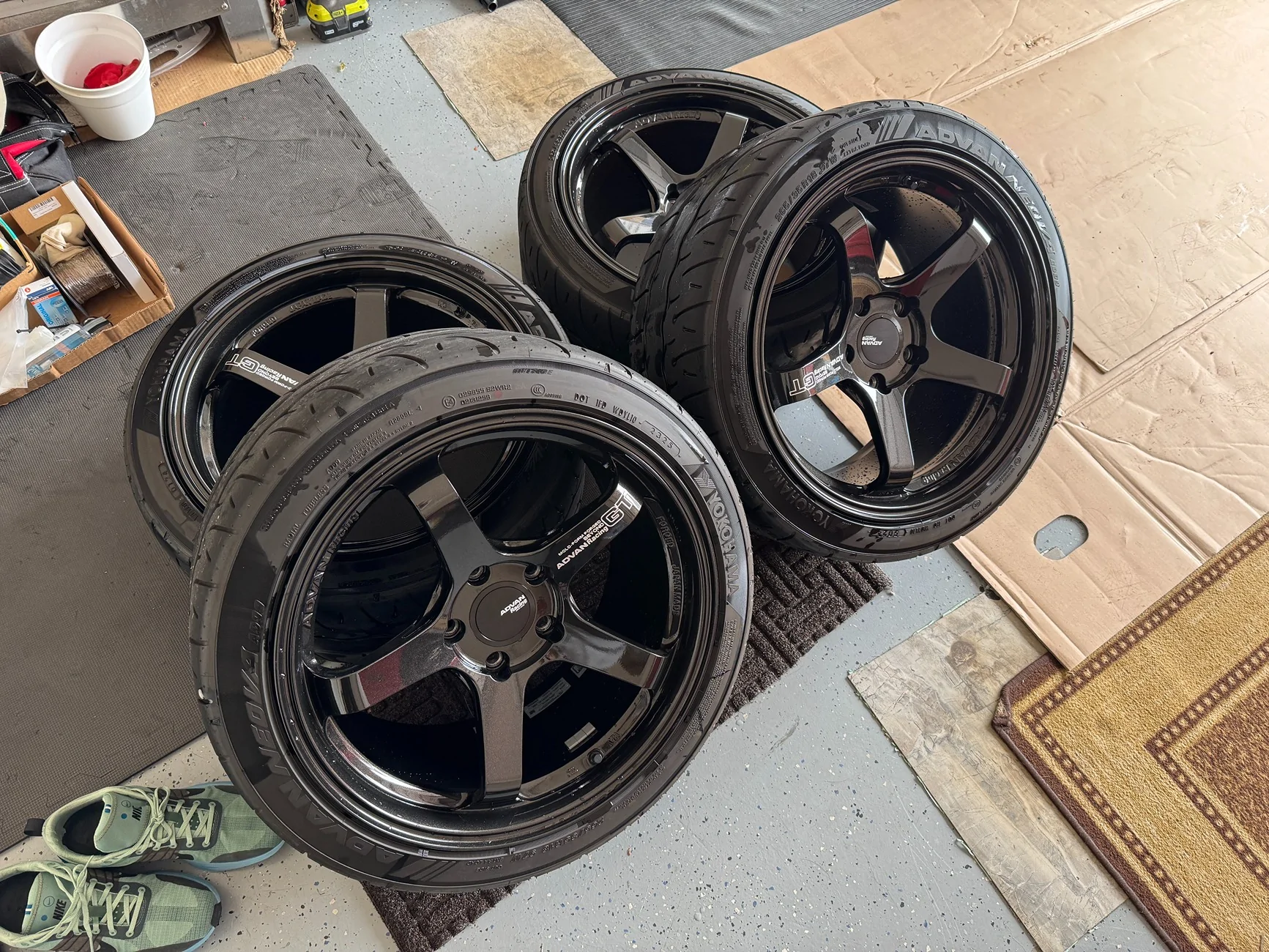 0829-10 gumi専用 Advan GT Beyond / 18x9.5 +25, 18x10.5 +32 / 5x112 / Racing White