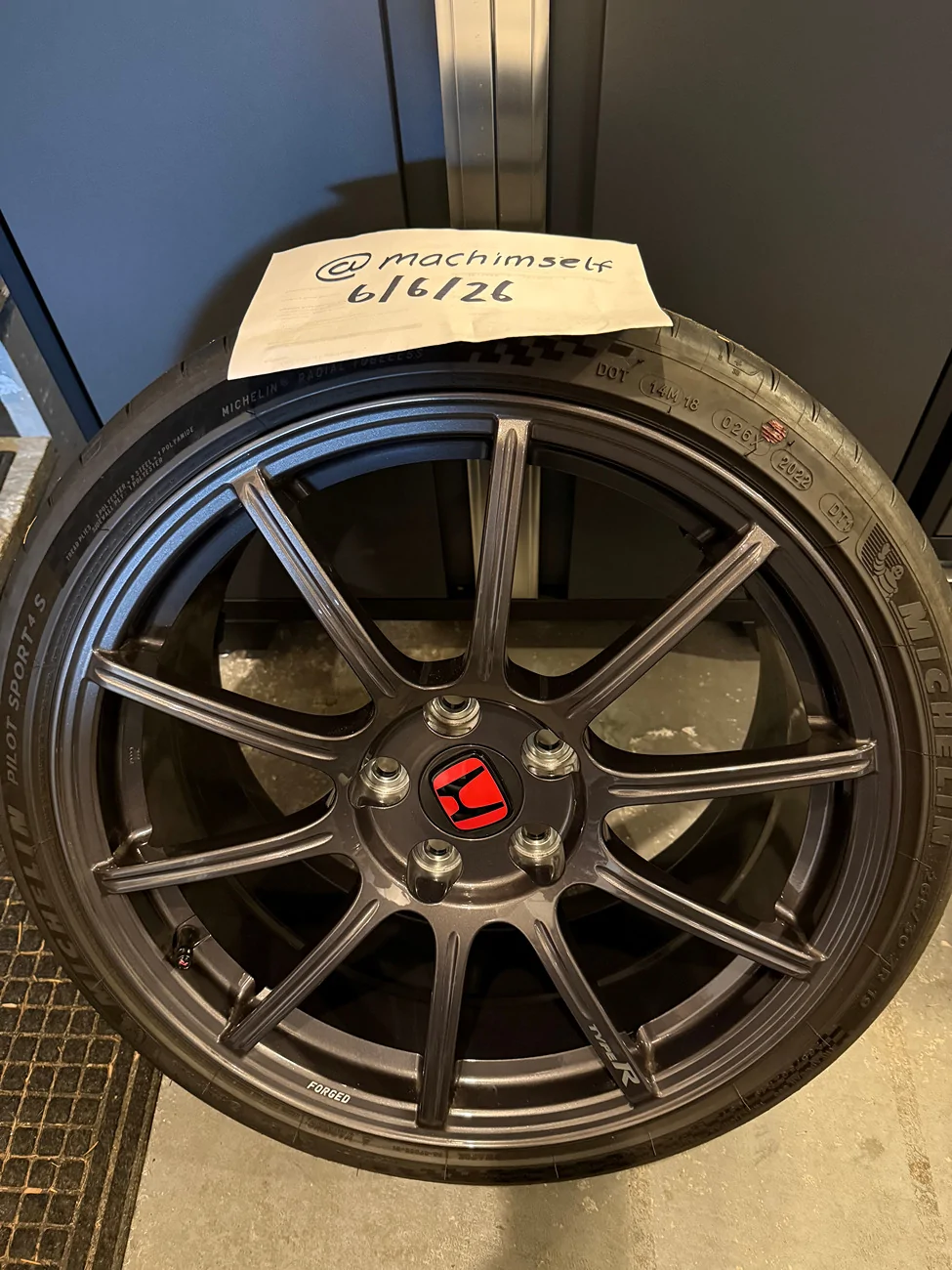 11th Gen Honda Civic FL5 Part-Out - Selling Misc Items (OEM Forged Wheels/Tires, Lip, Strut Bar, OBD2, Mats, Knob, Etc) IMG_3060