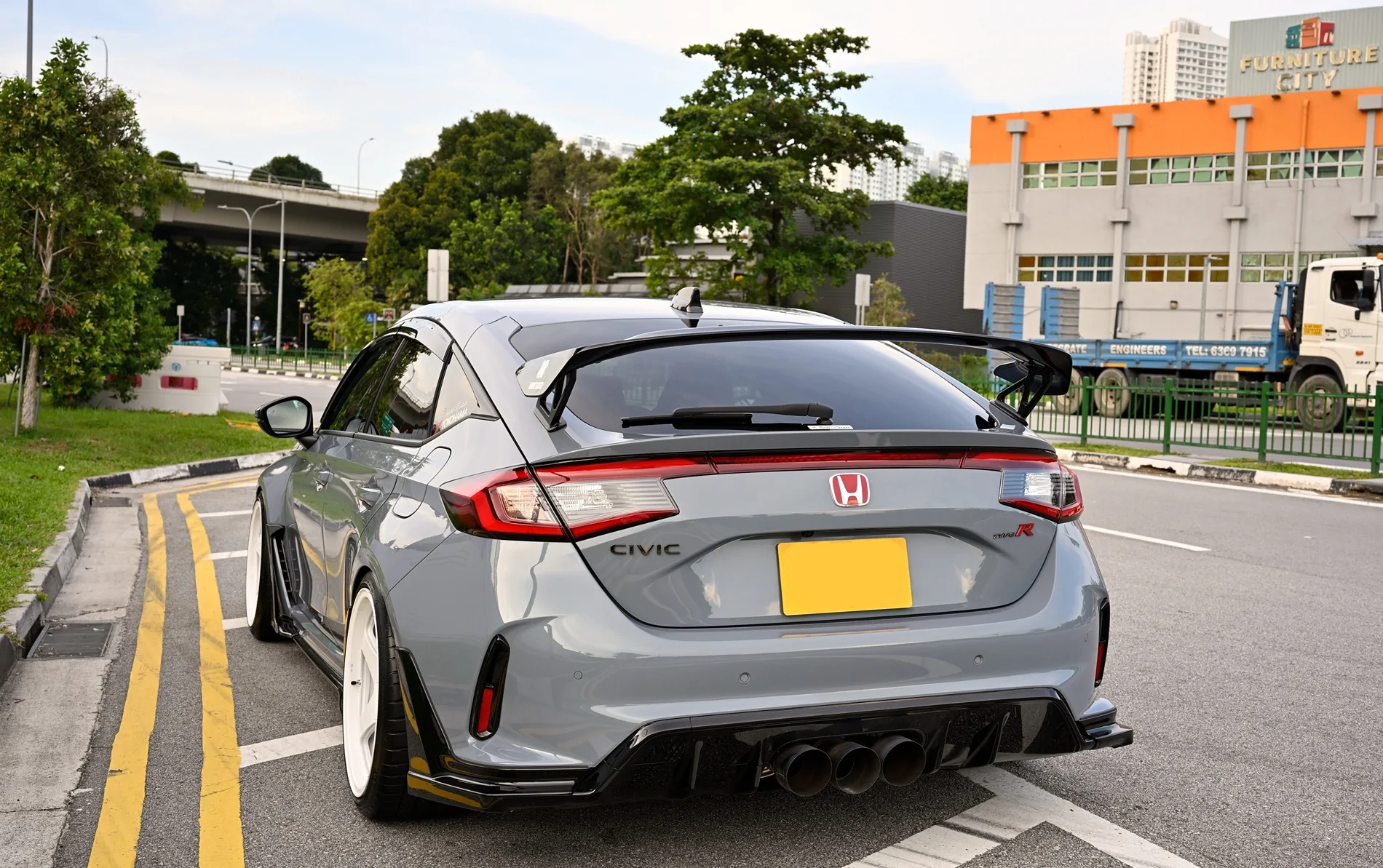 11th Gen Honda Civic Official SONIC GRAY PEARL FL5 Type R Photos Thread _NZF0889