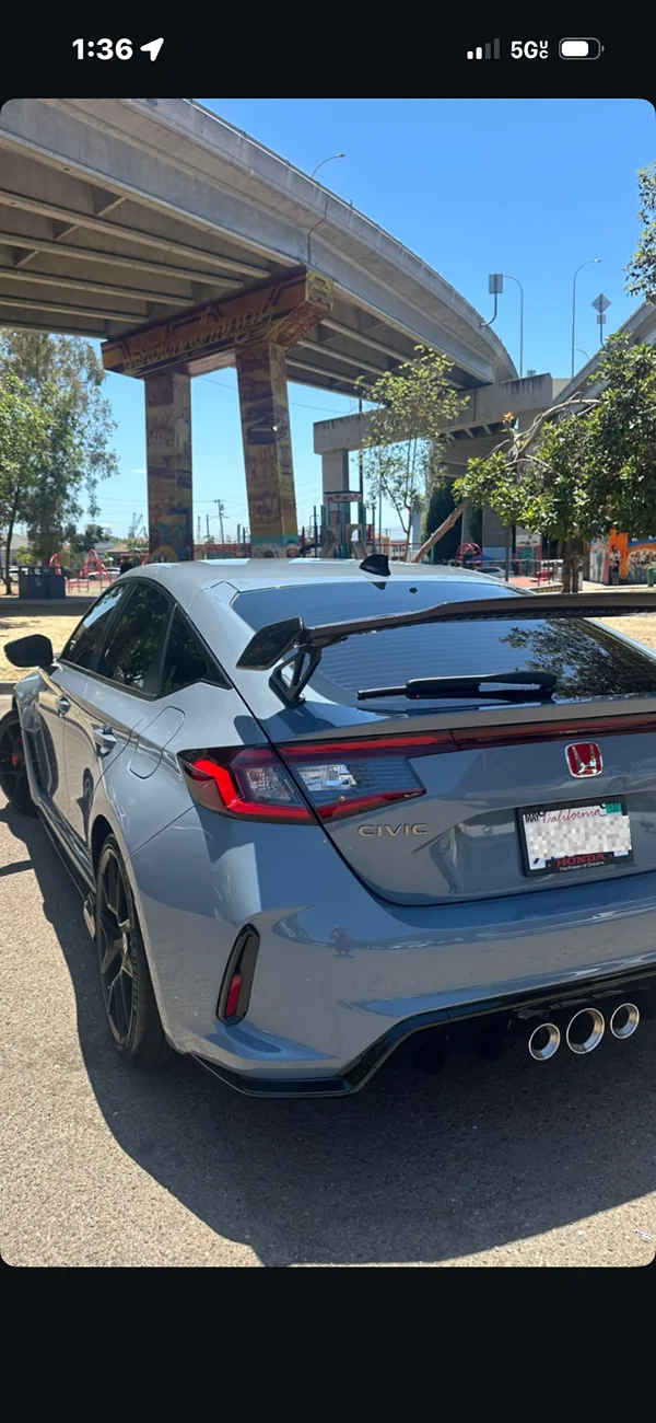 11th Gen Honda Civic Official SONIC GRAY PEARL FL5 Type R Photos Thread IMG_0148