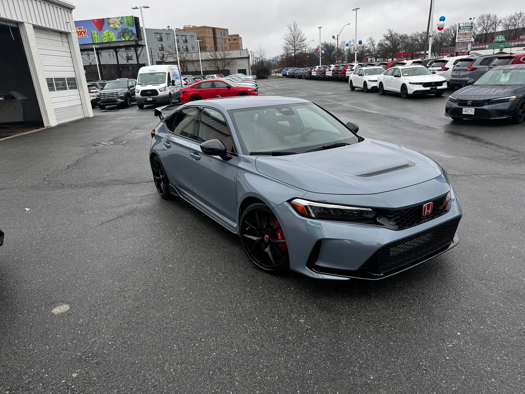 11th Gen Honda Civic Post your FL5 Civic Type R delivery pics! 🙌 📸 IMG_3353