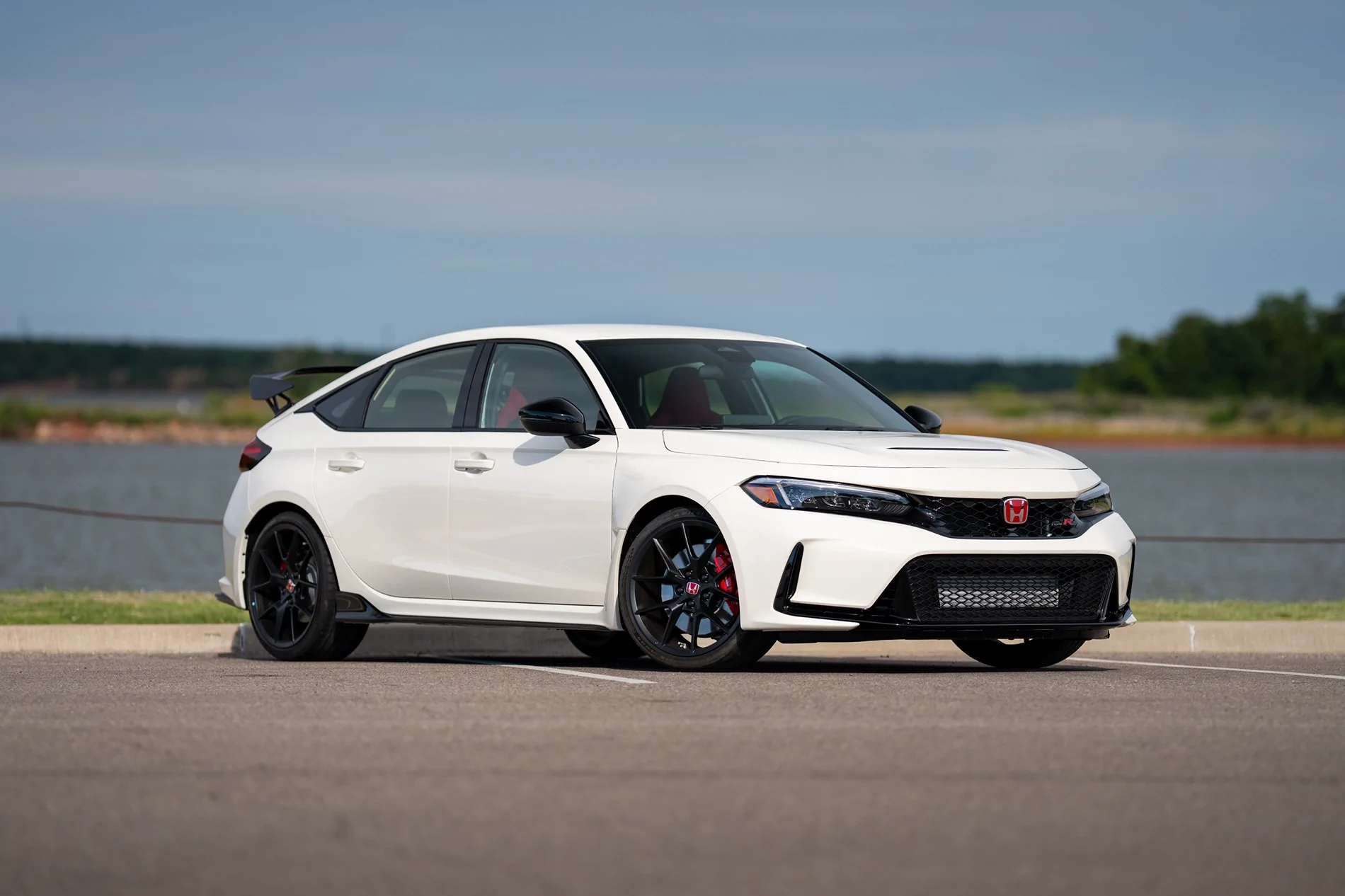 11th Gen Honda Civic Official CHAMPIONSHIP WHITE FL5 Type R Photos Thread type R-A1202934-260619