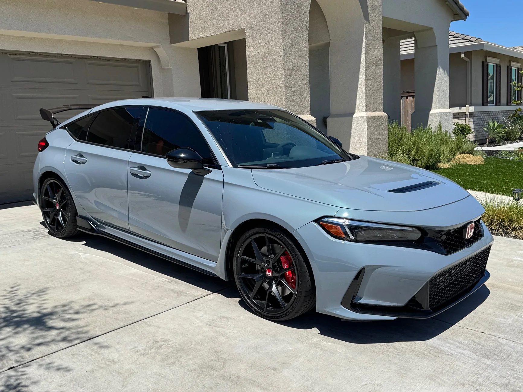 11th Gen Honda Civic 2023 Honda Civic Type R FL5 for Sale Asking $44,995 OBO | 19,897 Miles | 1 Owner | RV6 Turbo | OEM Carbon Wing IMG_5737