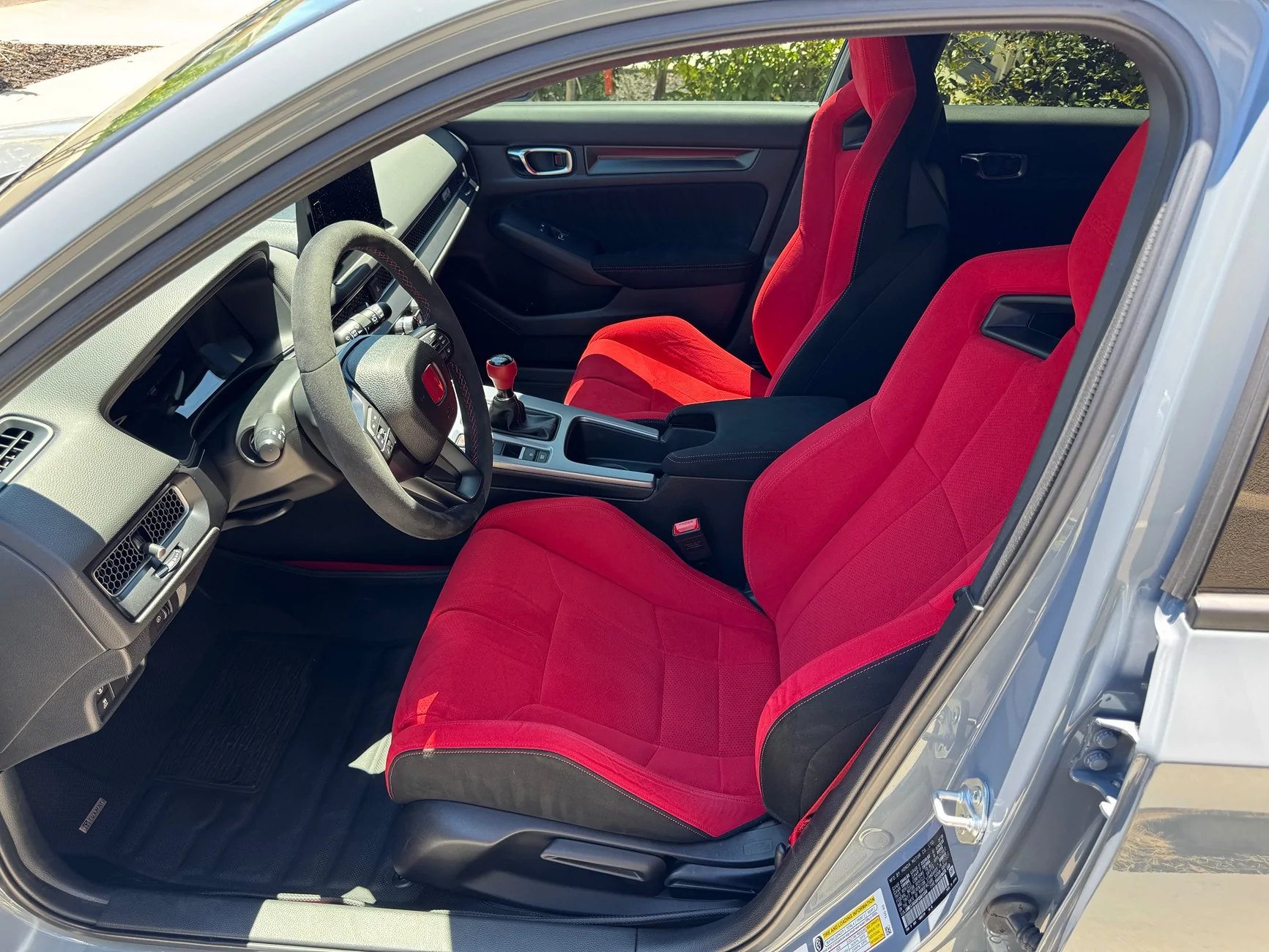 11th Gen Honda Civic 2023 Honda Civic Type R FL5 for Sale Asking $44,995 OBO | 19,897 Miles | 1 Owner | RV6 Turbo | OEM Carbon Wing IMG_5744