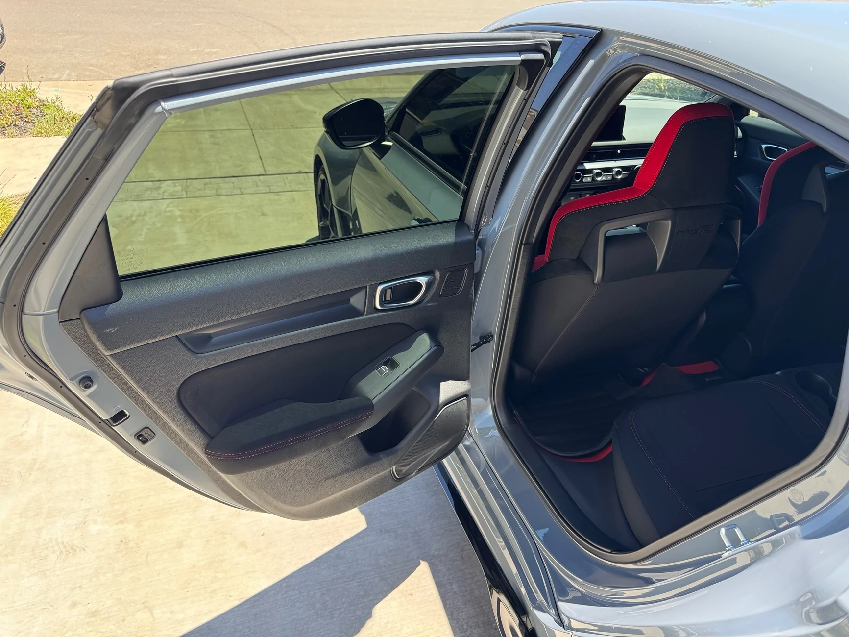 11th Gen Honda Civic 2023 Honda Civic Type R FL5 for Sale Asking $44,995 OBO | 19,897 Miles | 1 Owner | RV6 Turbo | OEM Carbon Wing IMG_5747