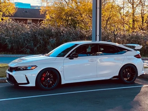 11th Gen Honda Civic Official CHAMPIONSHIP WHITE FL5 Type R Photos Thread 1782493152439-yz