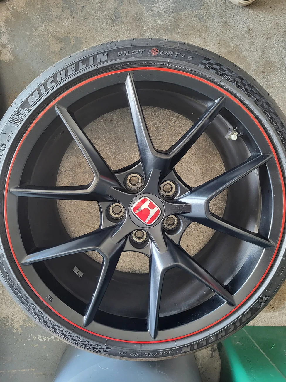 11th Gen Honda Civic Part out - OEM Wheels and tires and more 1000002564