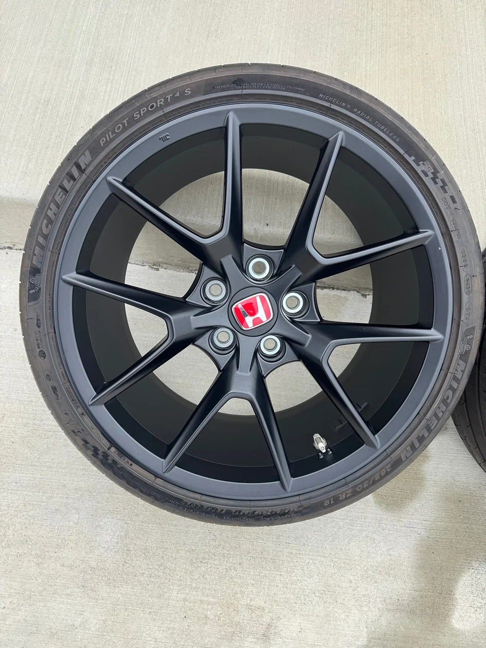 11th Gen Honda Civic Socal - SGV - 2025 Fl5 OEM wheels - Mint less than 500 miles - $1300 IMG_3791