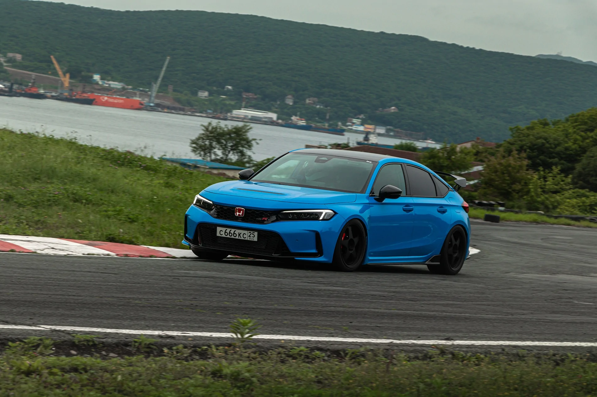 11th Gen Honda Civic From Vladivostok (Russia) with Love 399