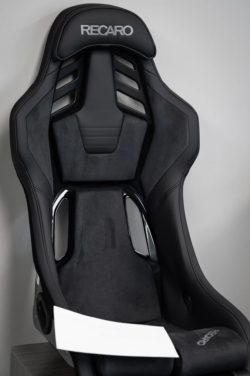 11th Gen Honda Civic 2x Recaro RSS UT (Leather/Sude) Black Large Small-00522