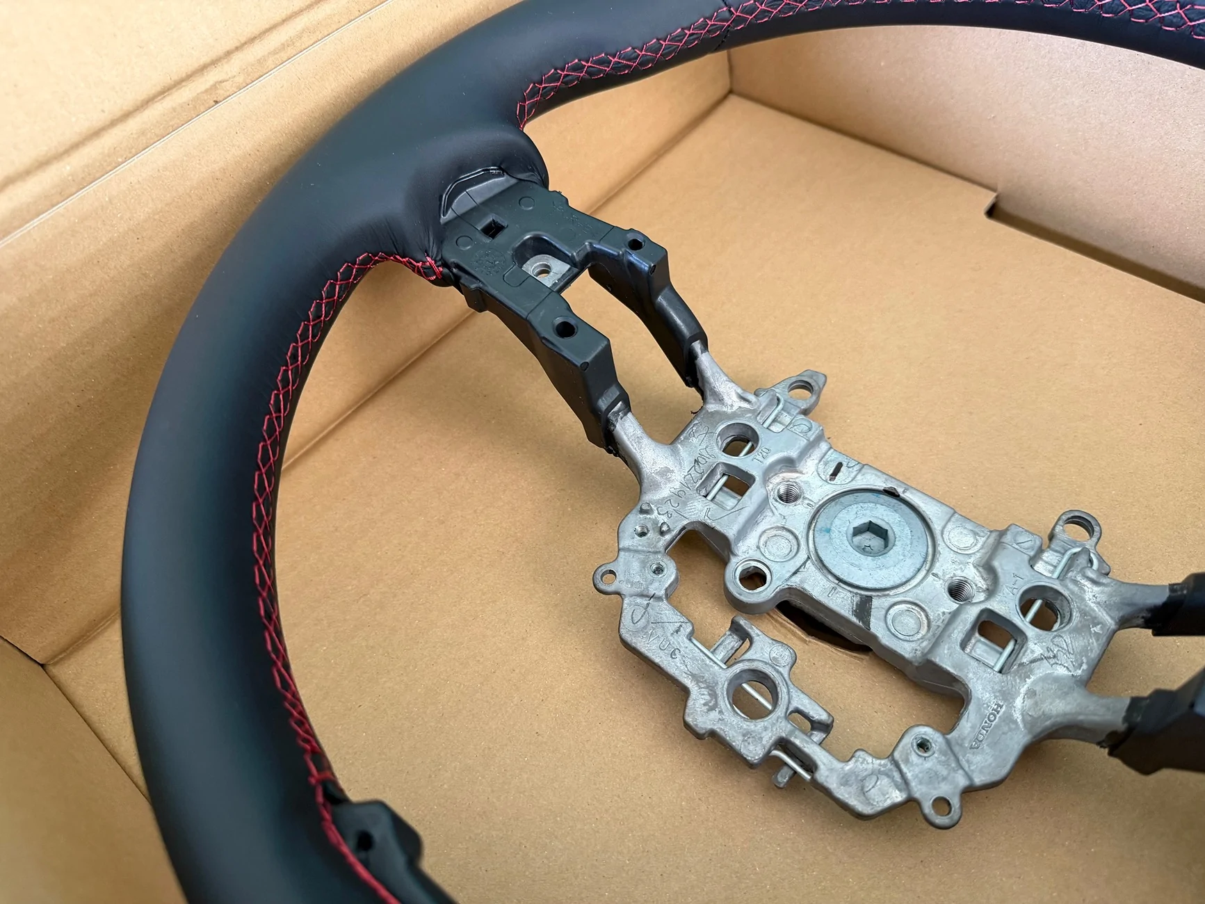 11th Gen Honda Civic OEM FL5 Steering Wheel Leather ***delivery miles*** IMG_0726