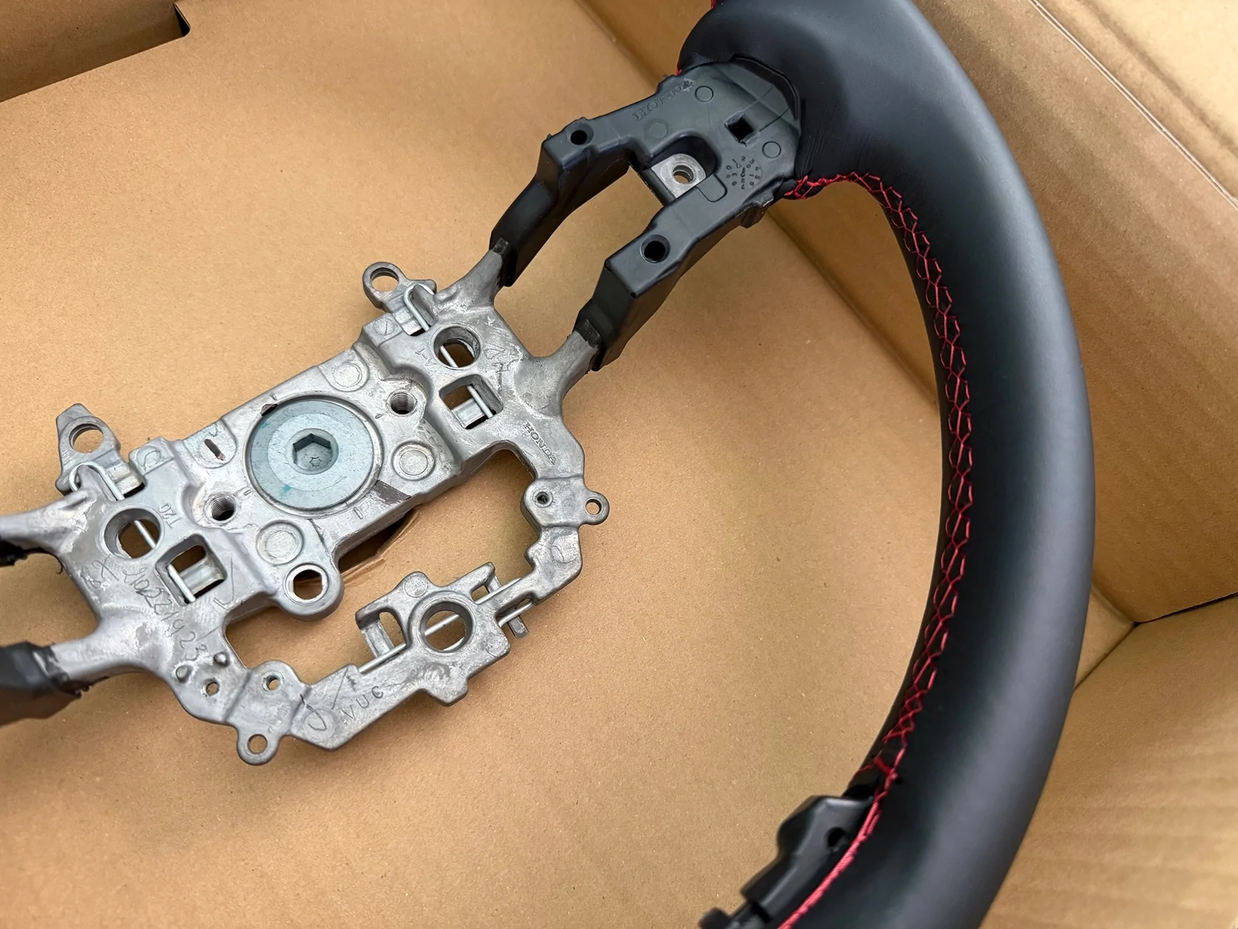 11th Gen Honda Civic OEM FL5 Steering Wheel Leather ***delivery miles*** IMG_0725