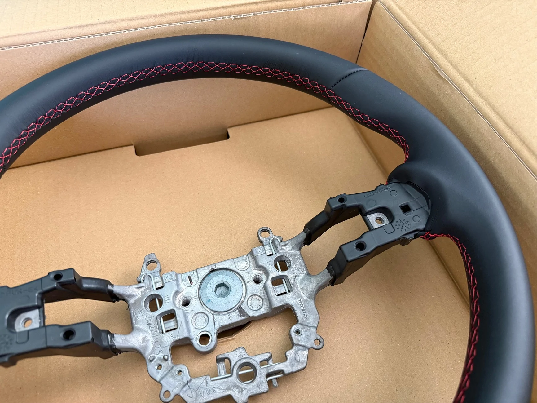 11th Gen Honda Civic OEM FL5 Steering Wheel Leather ***delivery miles*** IMG_0724