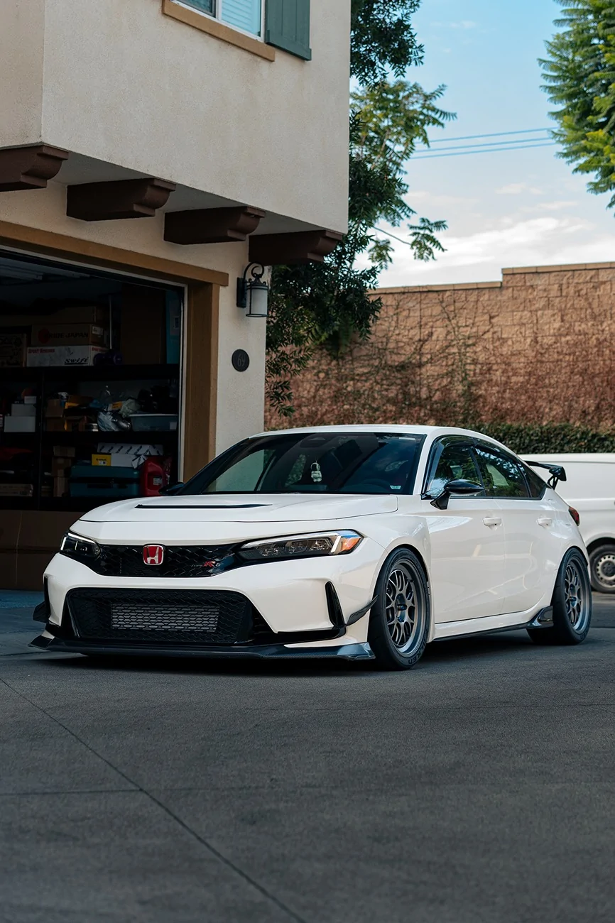 11th Gen Honda Civic Kazuo_WFC 2025 Civic Type R build DSC01750
