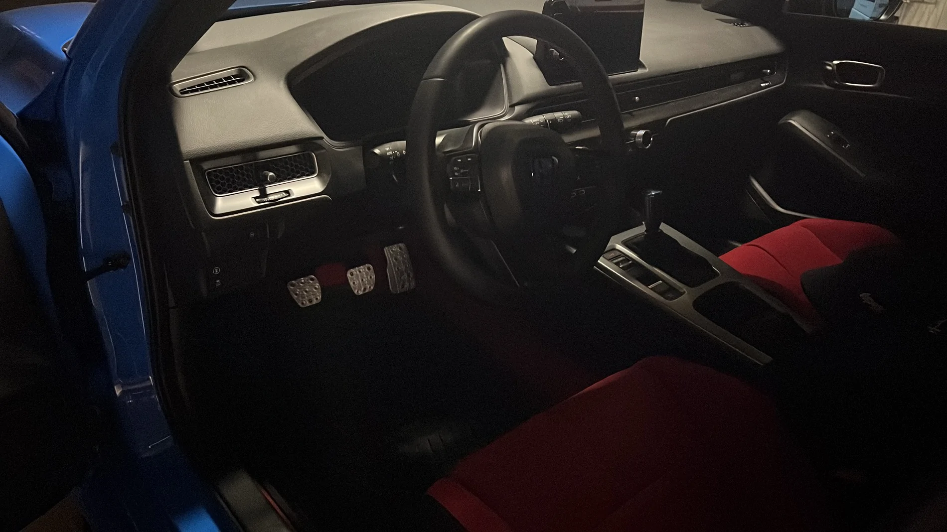 11th Gen Honda Civic Post your customized interior IMG_2107