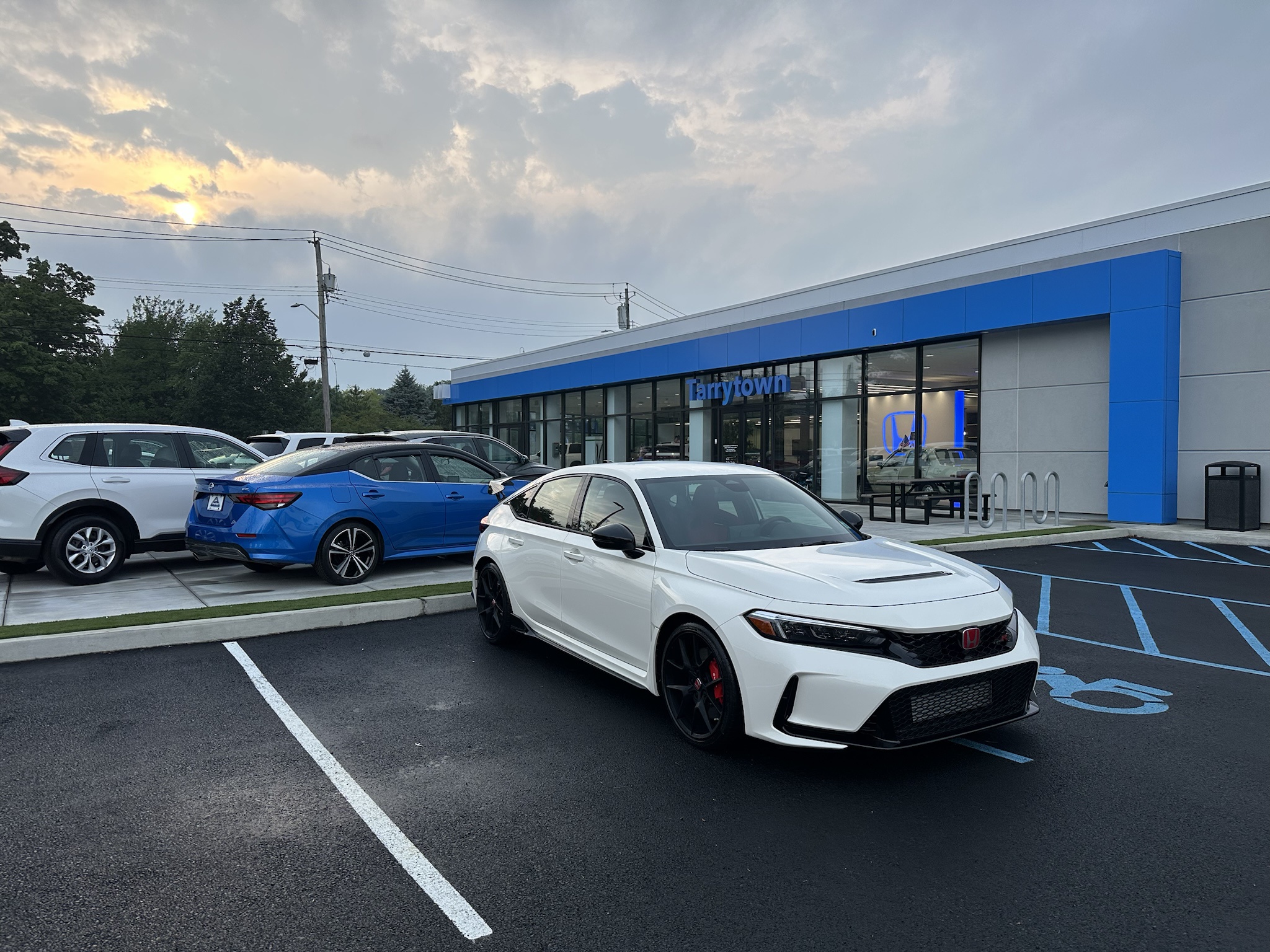 11th Gen Honda Civic Post your FL5 Civic Type R delivery pics! 🙌 📸 3fcA7Q