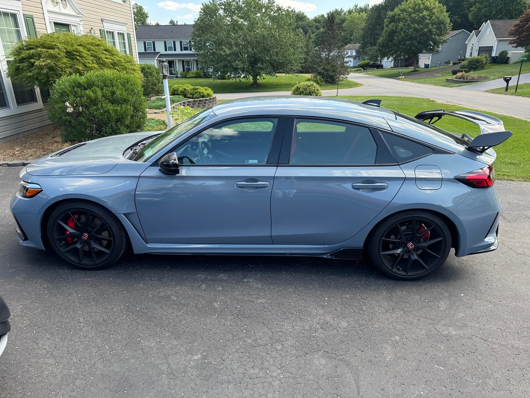 11th Gen Honda Civic Build quality issues with OEM carbon fiber spoiler IMG_4042