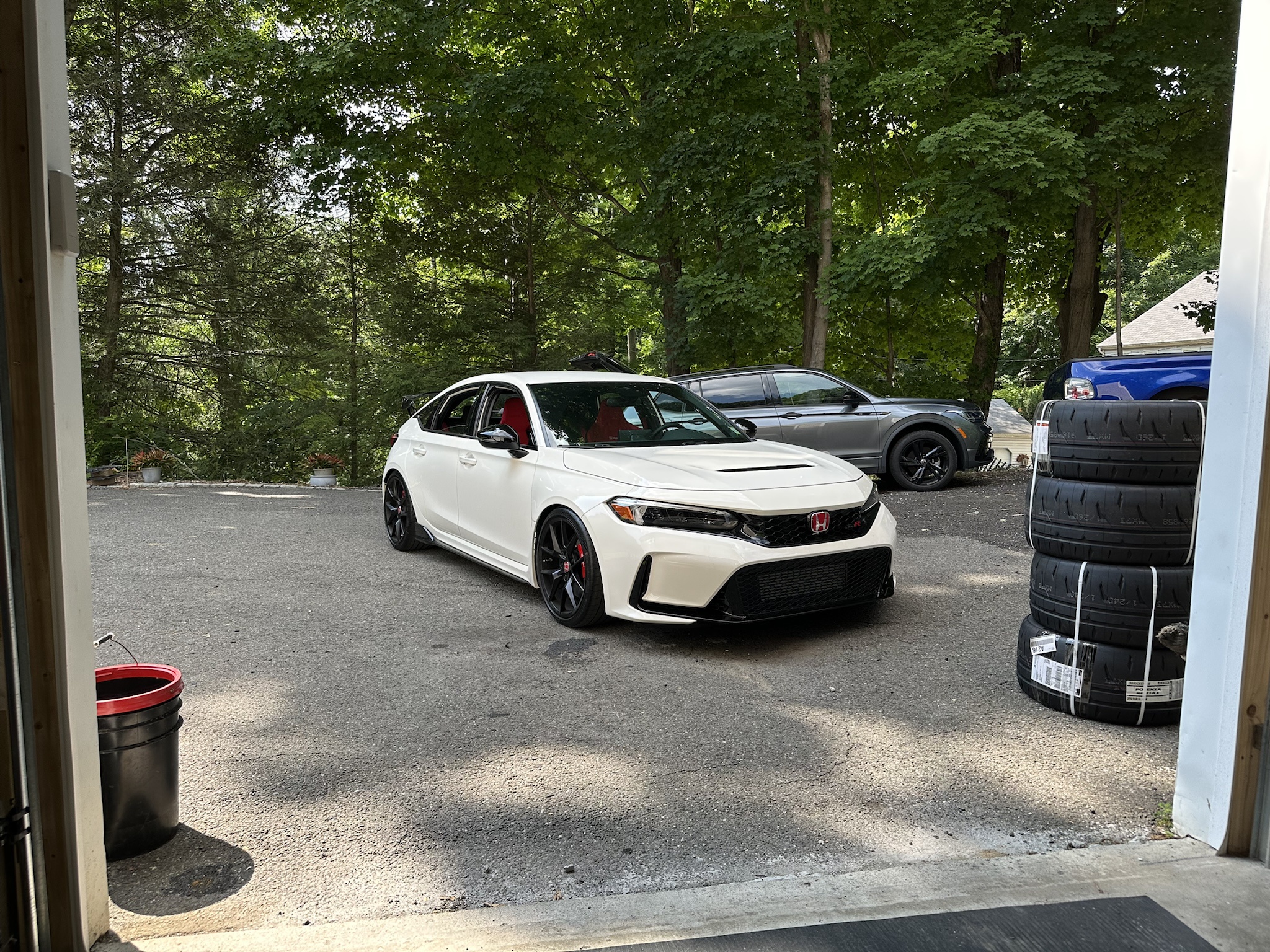 11th Gen Honda Civic Official CHAMPIONSHIP WHITE FL5 Type R Photos Thread sm7JVe1