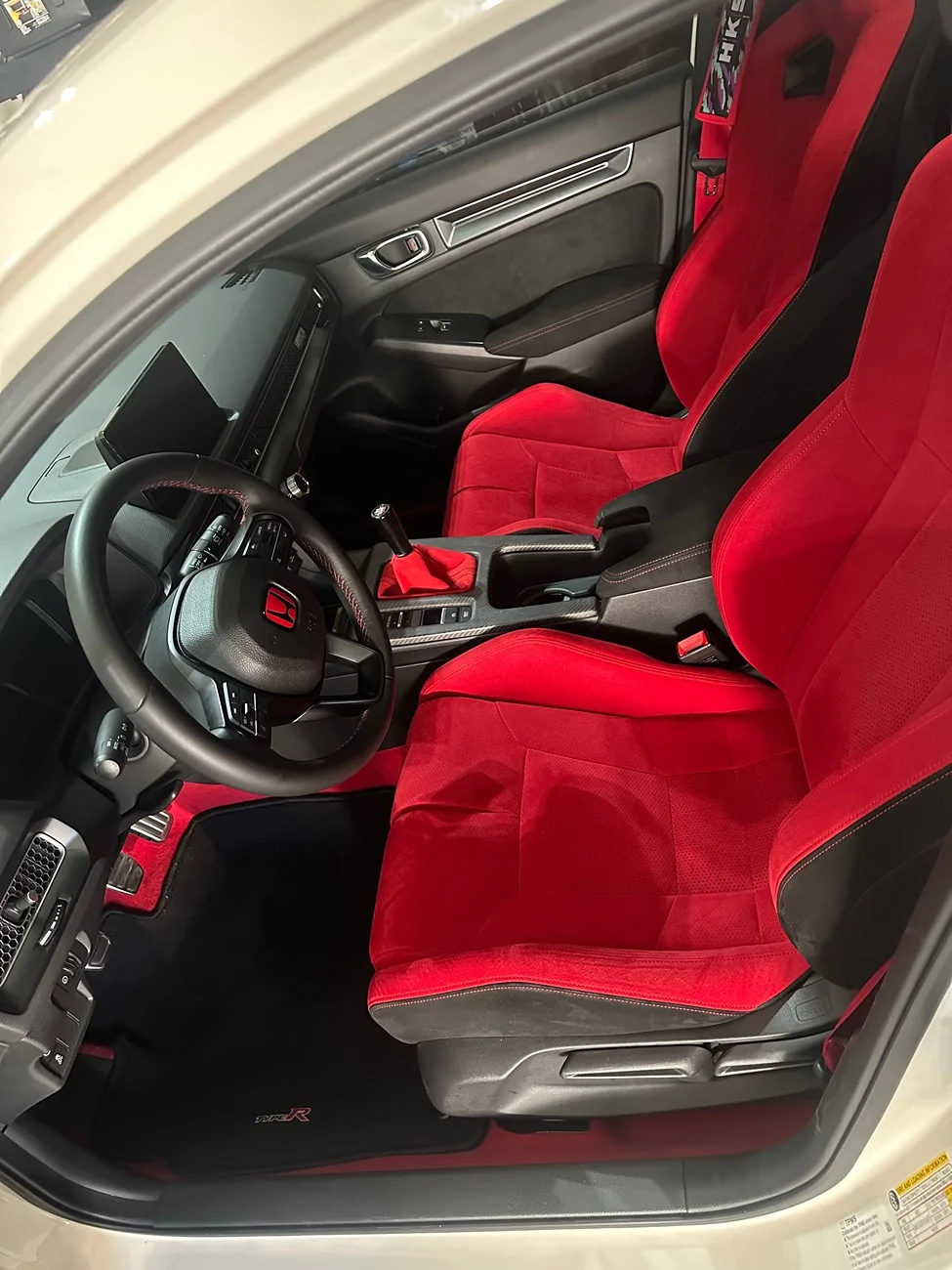 11th Gen Honda Civic Post your customized interior IMG_2548