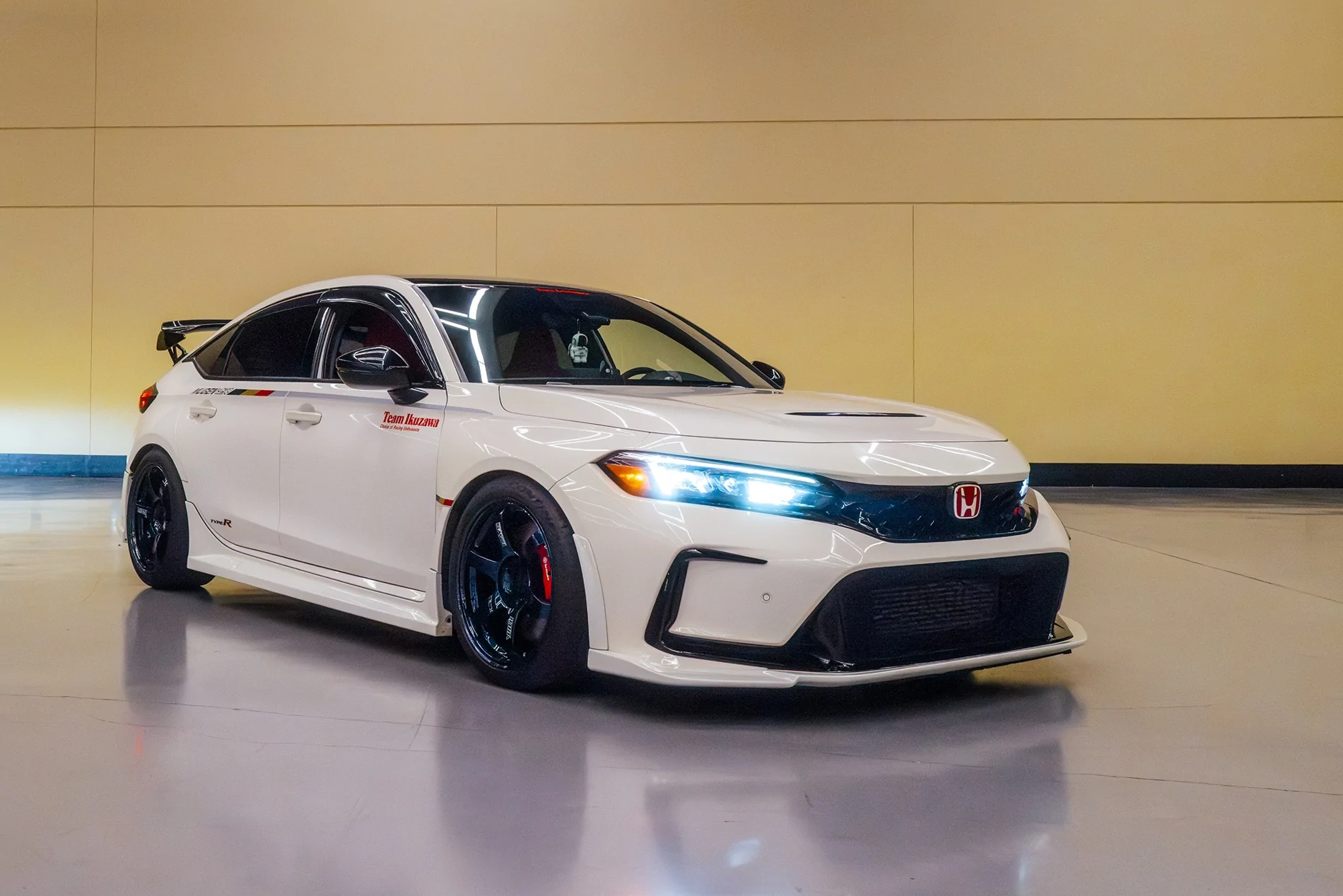 11th Gen Honda Civic Matsuda's CW 2024 Civic Type R Build L1001331