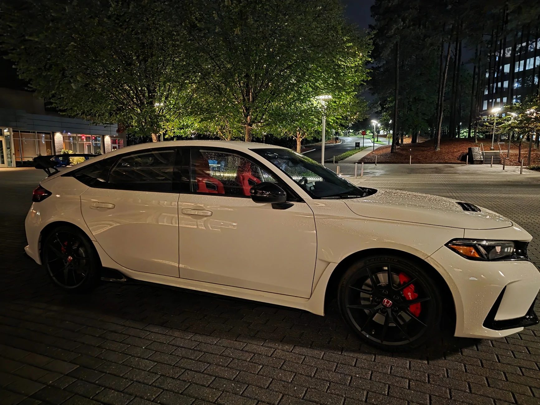 11th Gen Honda Civic Post your FL5 Civic Type R delivery pics! 🙌 📸 4234
