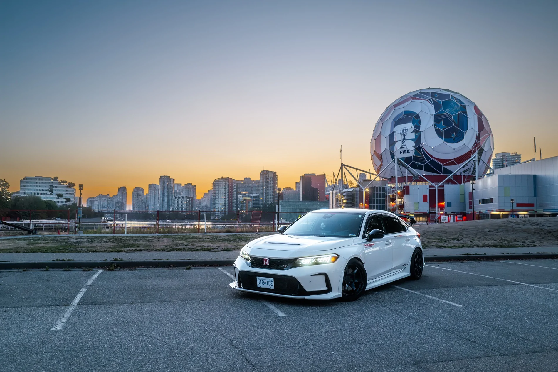11th Gen Honda Civic Official CHAMPIONSHIP WHITE FL5 Type R Photos Thread L1001348