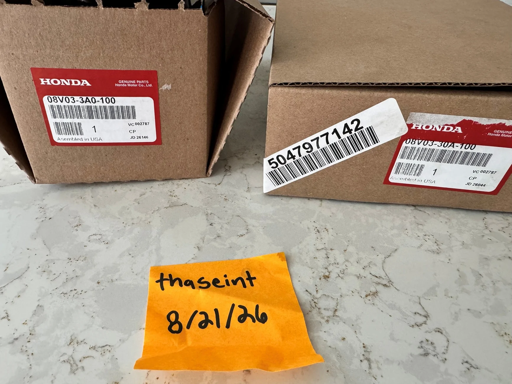 11th Gen Honda Civic ***SOLD*** OEM Honda Accord Autodimming/Homelink mirror with wire harness 33
