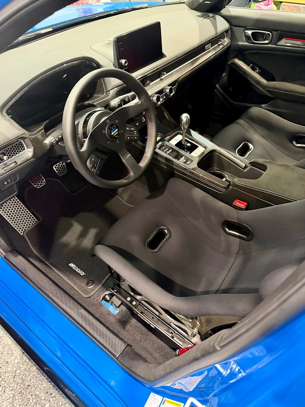 11th Gen Honda Civic Post your customized interior IMG_9728