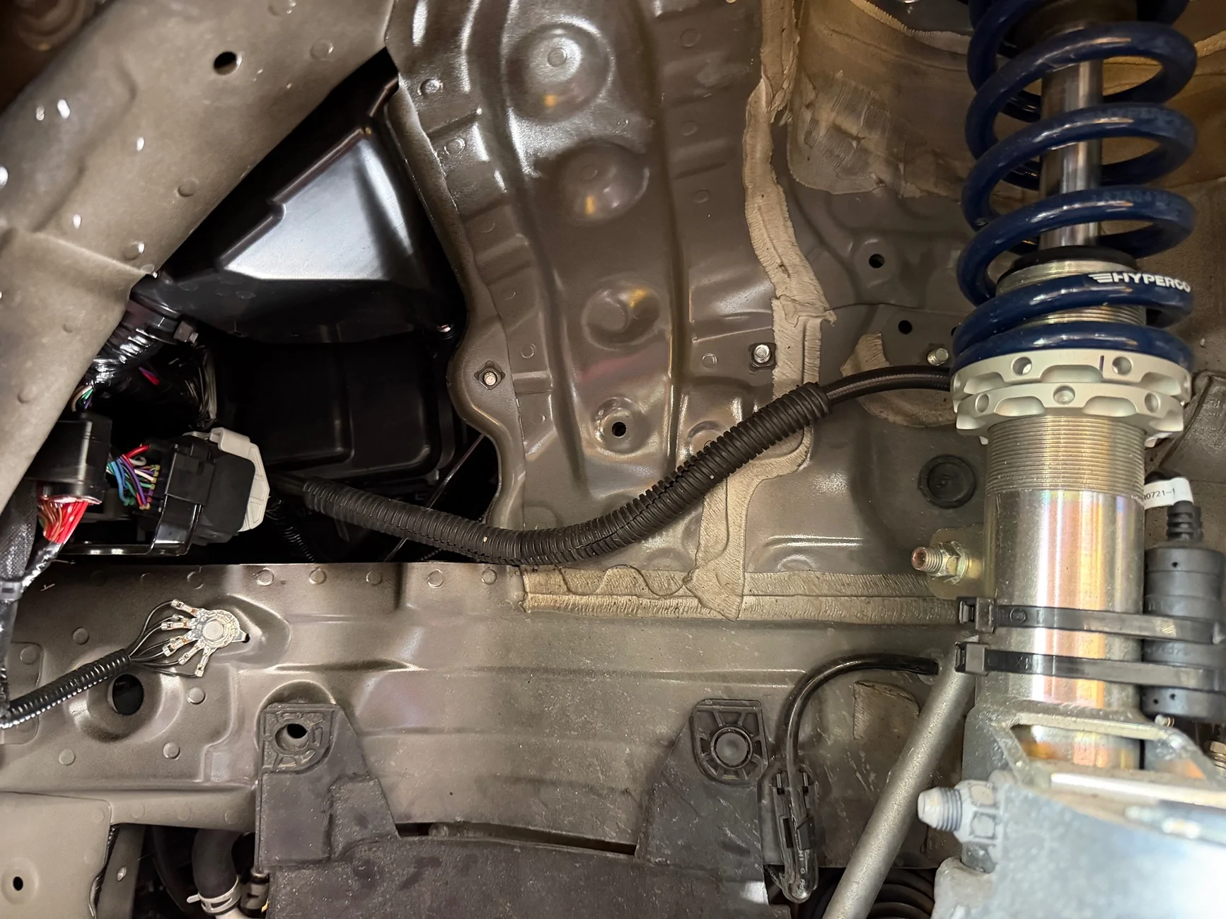 11th Gen Honda Civic Remote reservoir locations FL5 IMG_0007