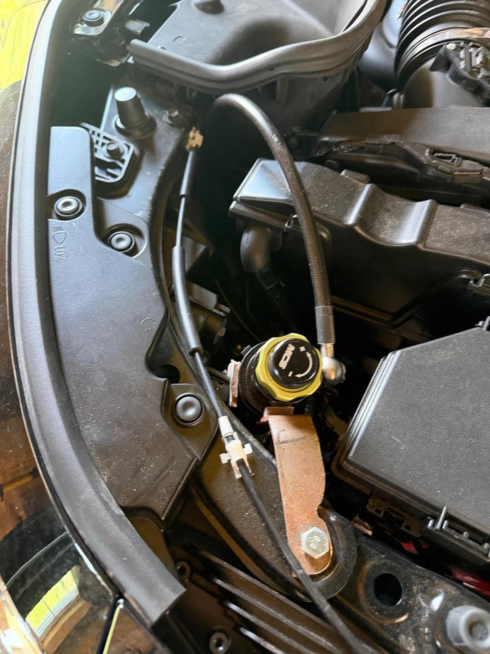 11th Gen Honda Civic Remote reservoir locations FL5 IMG_0217