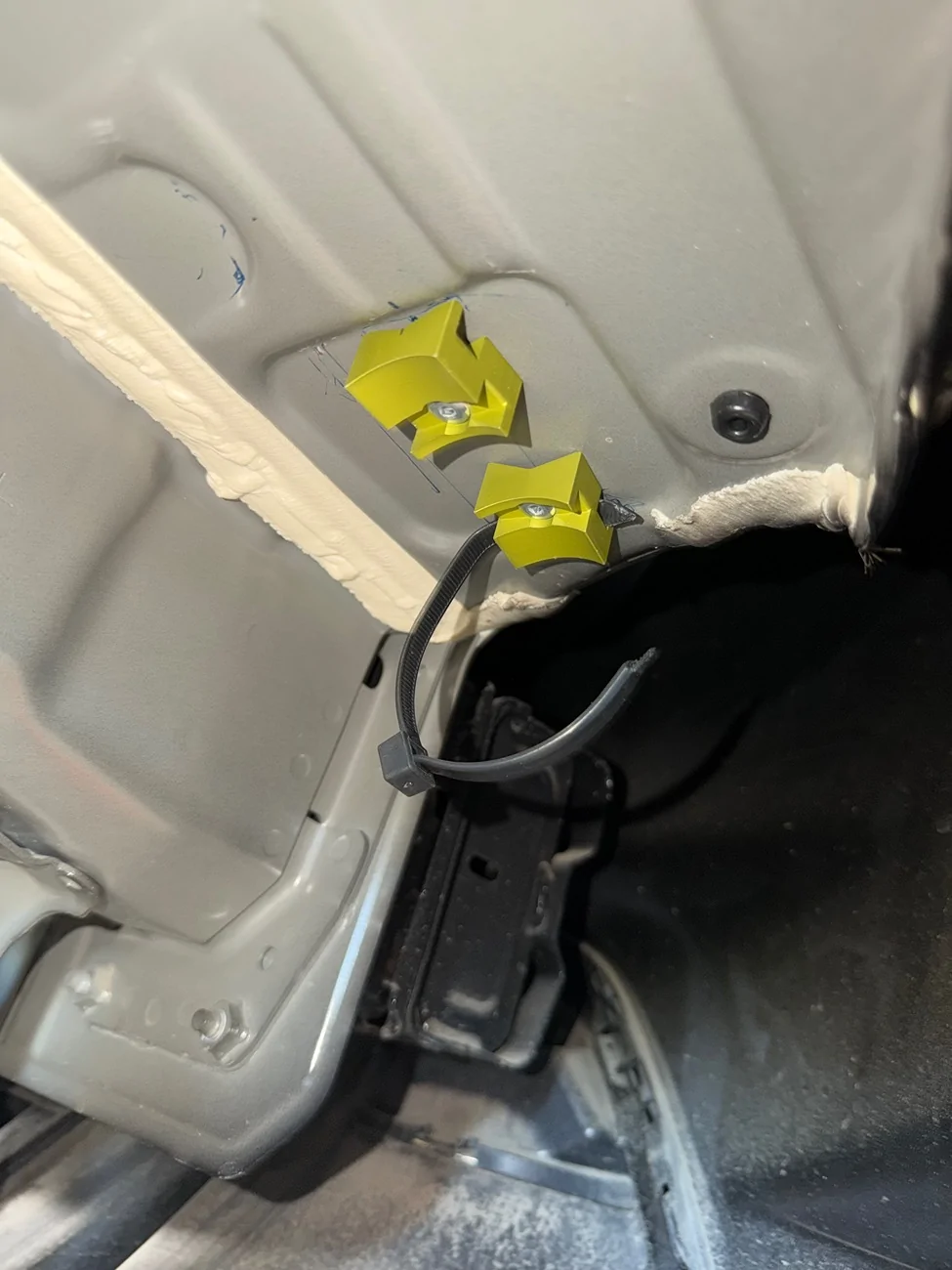 11th Gen Honda Civic Remote reservoir locations FL5 IMG_9664
