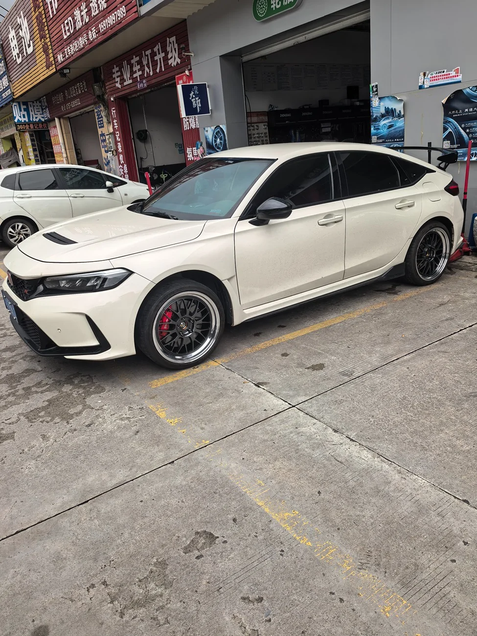 11th Gen Honda Civic Volk Racing 21A Now Available in FL5 Spec 4