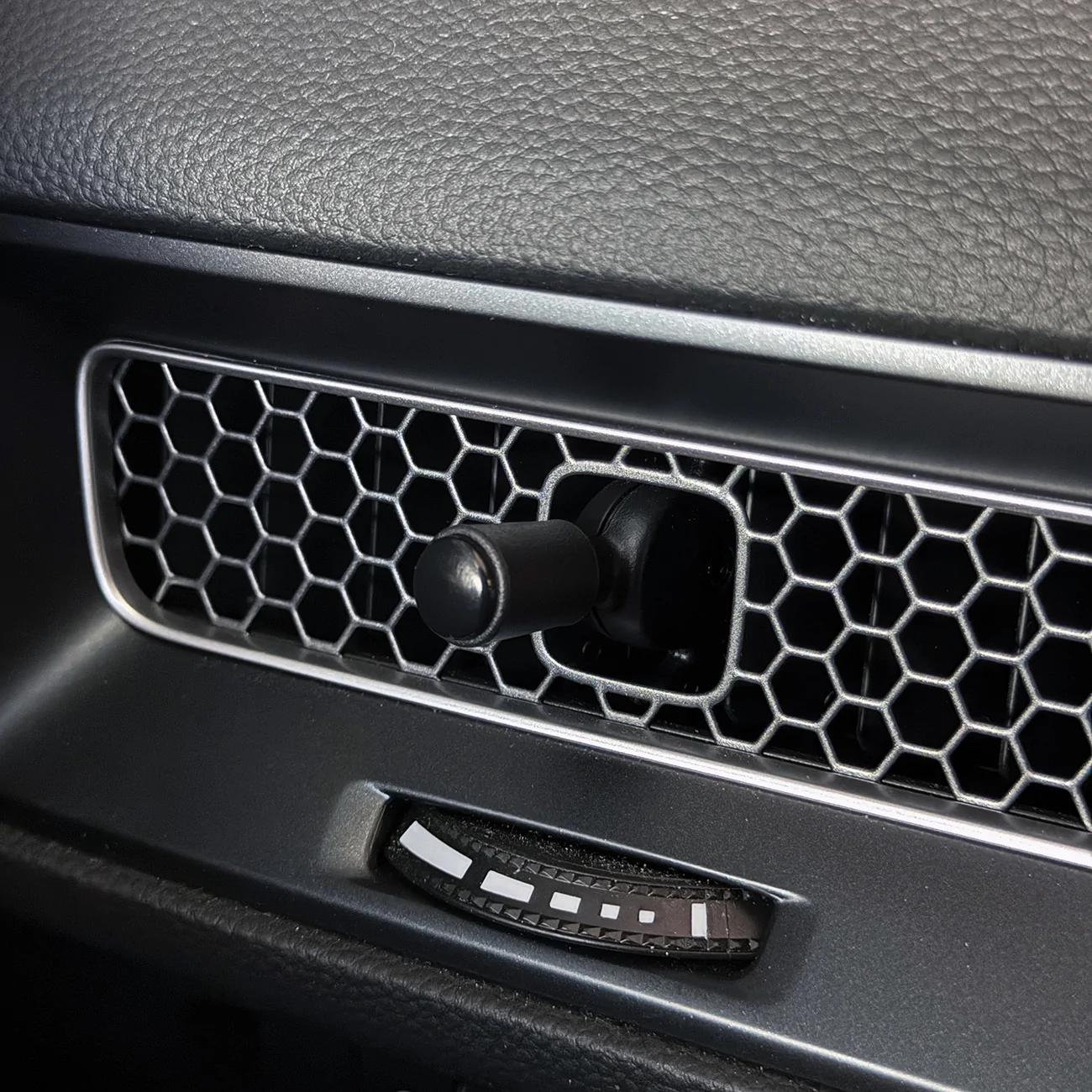 11th Gen Honda Civic STRIX Gloss Black Honda Radio Volume Knob NEW Stock VA_G_BLK_T0_01
