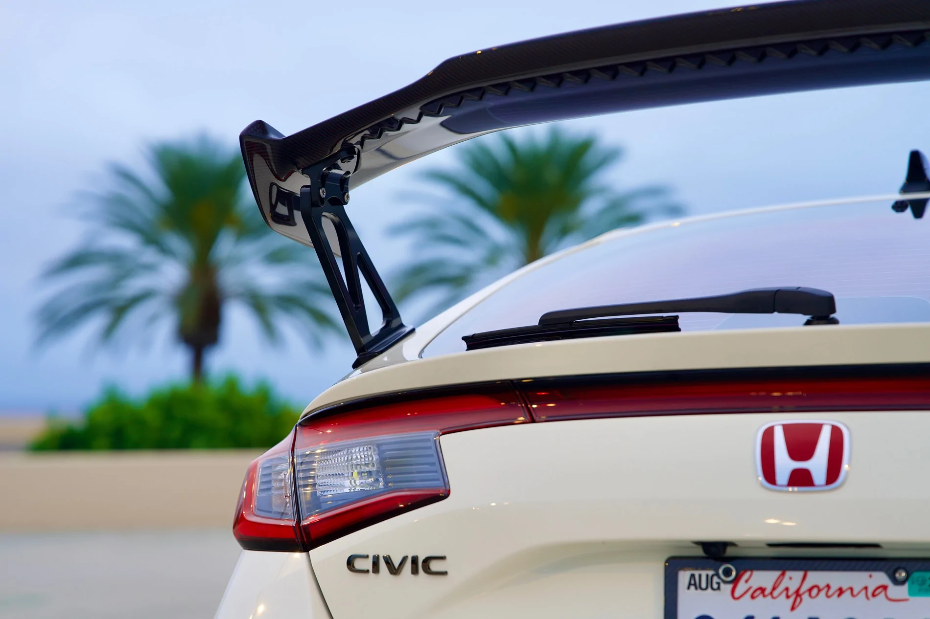 11th Gen Honda Civic Official CHAMPIONSHIP WHITE FL5 Type R Photos Thread DSC02134