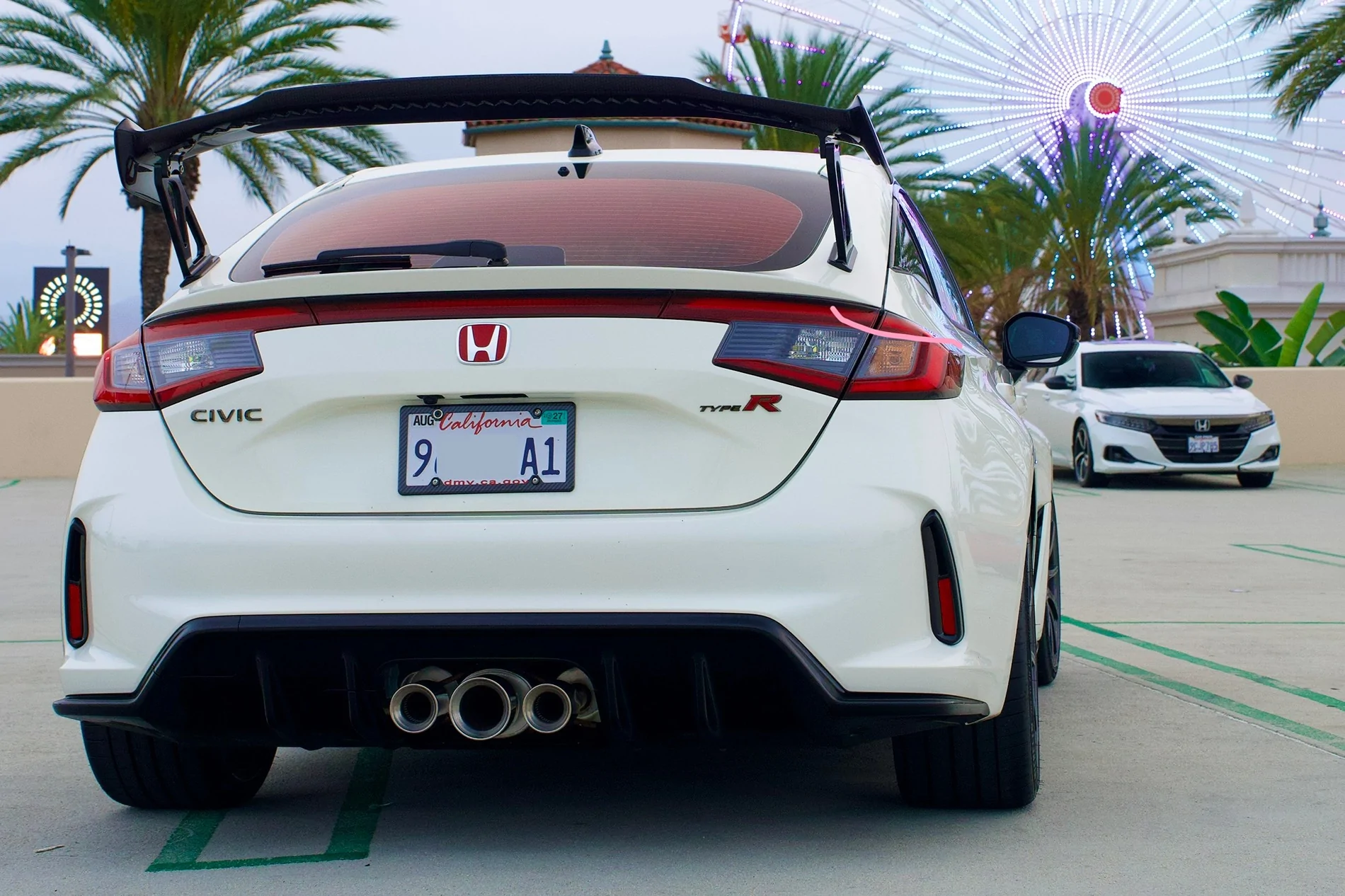 11th Gen Honda Civic Official CHAMPIONSHIP WHITE FL5 Type R Photos Thread DSC02167