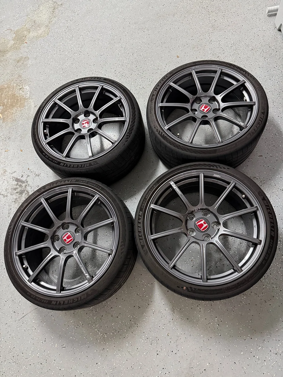 11th Gen Honda Civic FS: OEM FL5 Forged Wheels + Tires wheelfront1