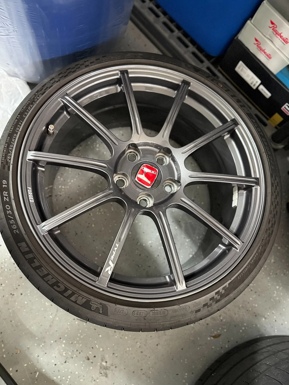 11th Gen Honda Civic FS: OEM FL5 Forged Wheels + Tires wheelfront3