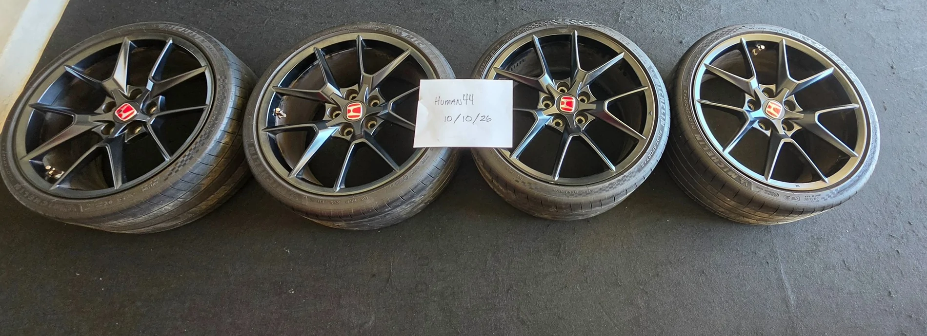 11th Gen Honda Civic FS: OEM Wheels / Tires 20261010_112858