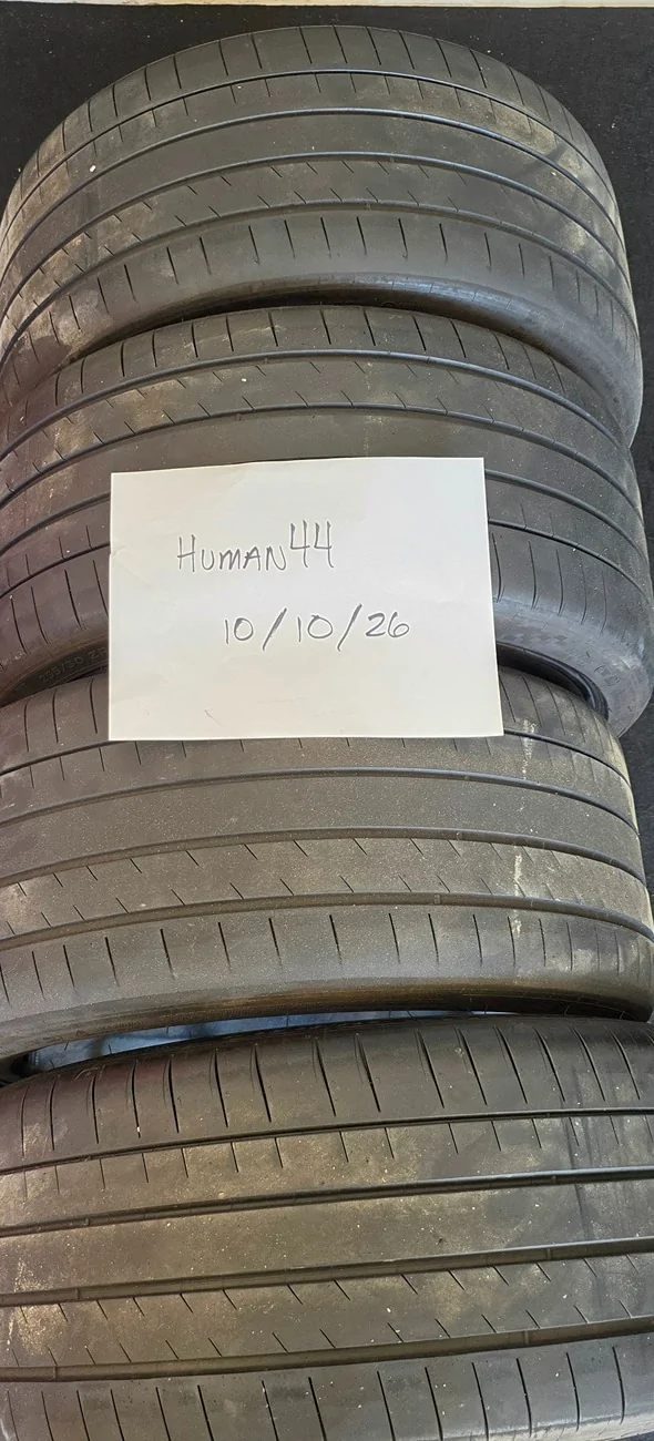 11th Gen Honda Civic FS: OEM Wheels / Tires 20261010_112741