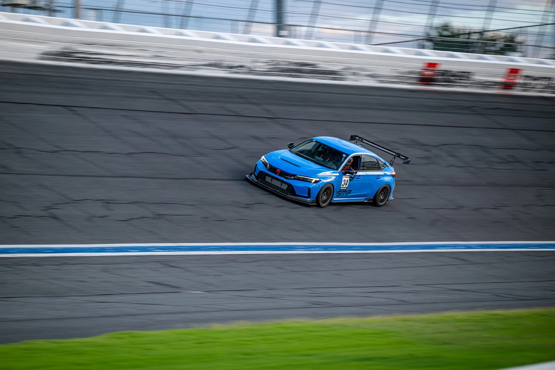 11th Gen Honda Civic WinR - Hardcore daily & track FL5 build 2_TypeR_OnTrack (1)