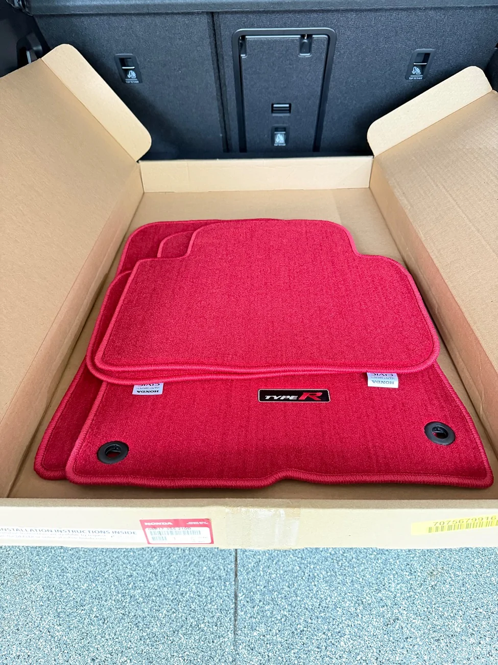 11th Gen Honda Civic For Sale: Red FL5 Like new Floor mat set IMG_5901