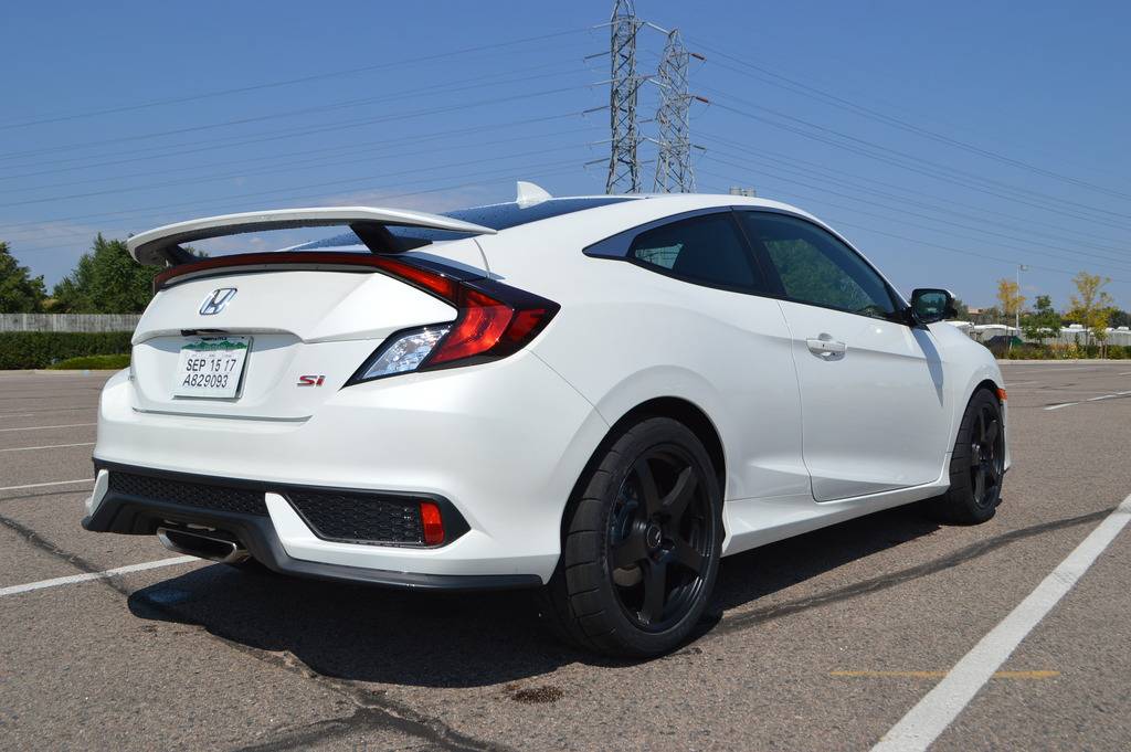Honda%20Civic%20Si%202017%20SSR%20Wheels%20and%20Kumho%20Tires%205_zpsuepyrgj6.jpg